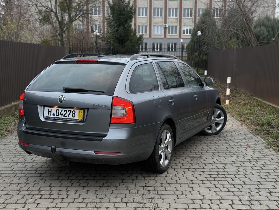 Продам Skoda Octavia A5 2.0 AKПП