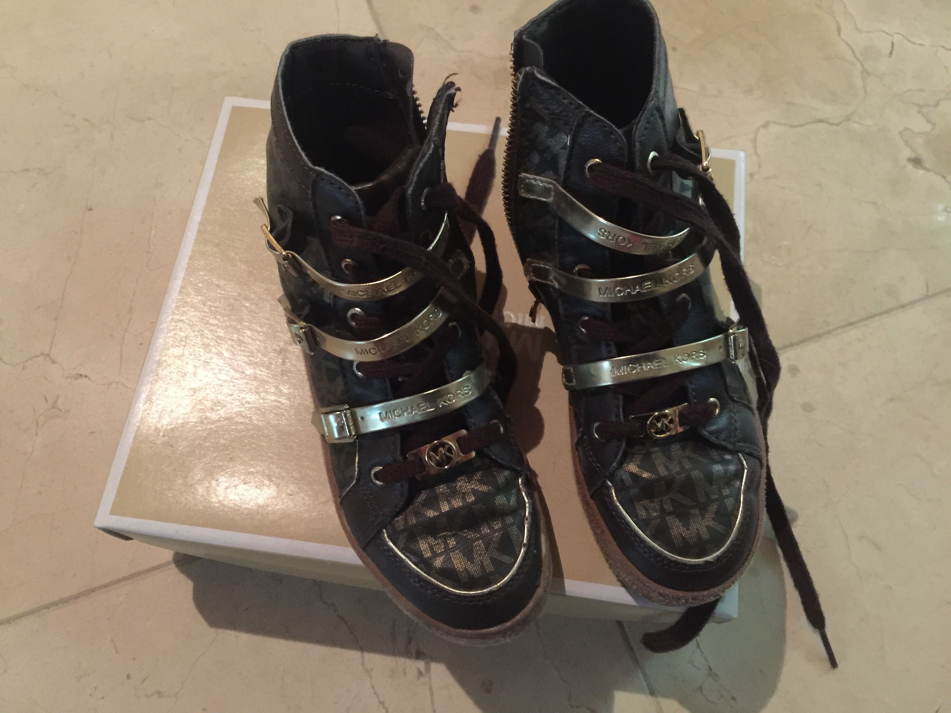 Sapatilha bota Michael Kors