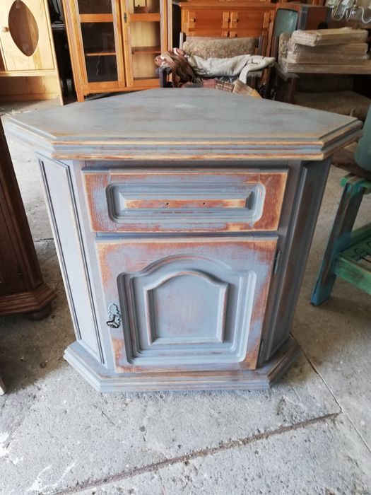 Szafka drewniana debowa w stylu shabby chic ,narożna