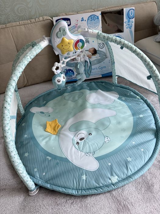 Розвиваючий килимок 3 в 1 Chicco Enjoy Colours з проектором-нічником