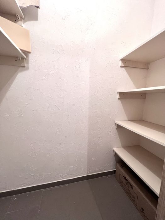 Продаж комерційного приміщення на Бамі