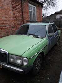 Мерседес W123    2.3бензин