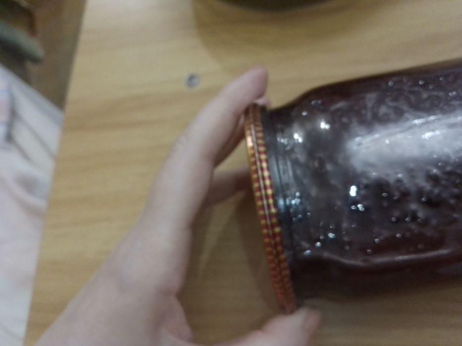 Варення малина скляна банка