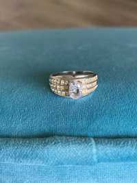 Piękny srebrny gruby pierścionek cyrkonie kryształ