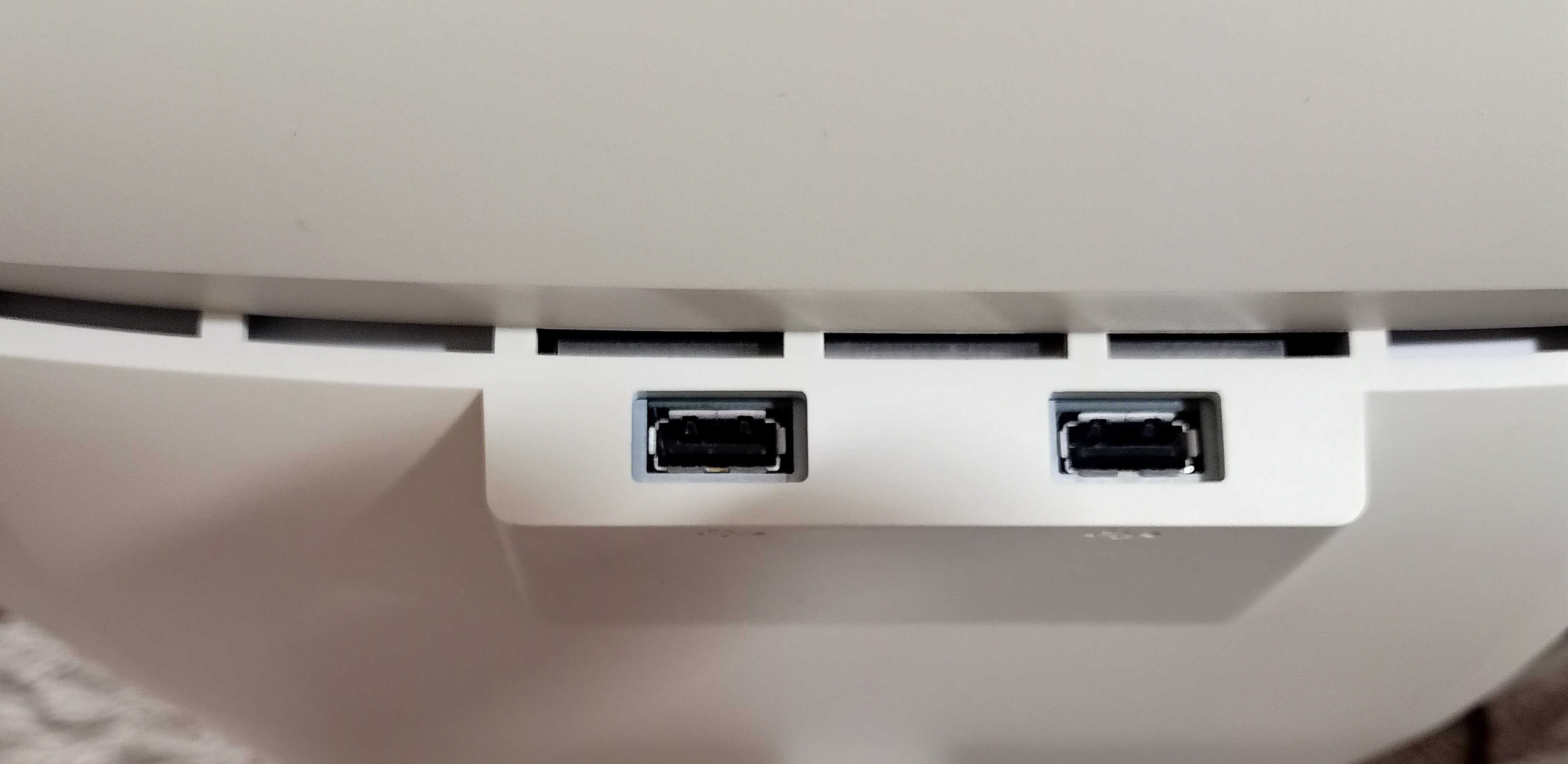 Fujitsu B22W-6 LED  - 22 cale