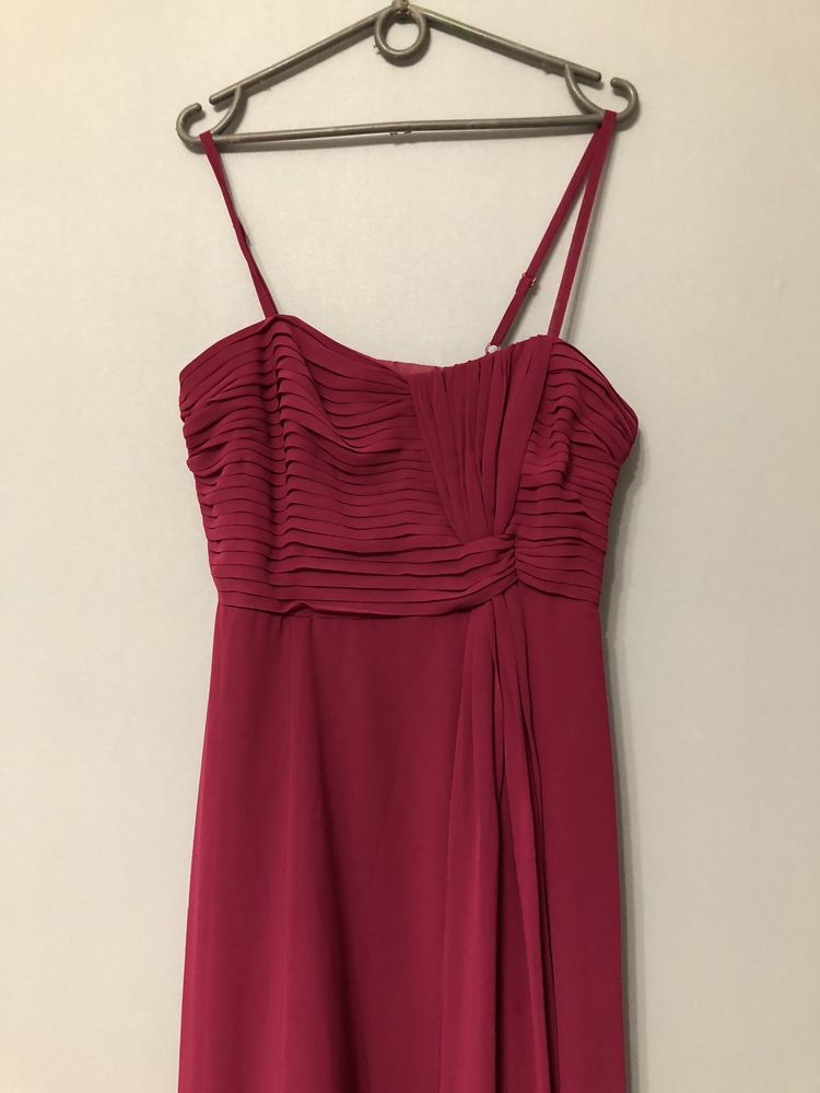 Сукня темно-рожевого кольору довга