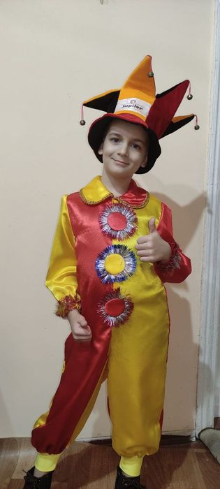 Прокат карнавальных  новогодних костюмов