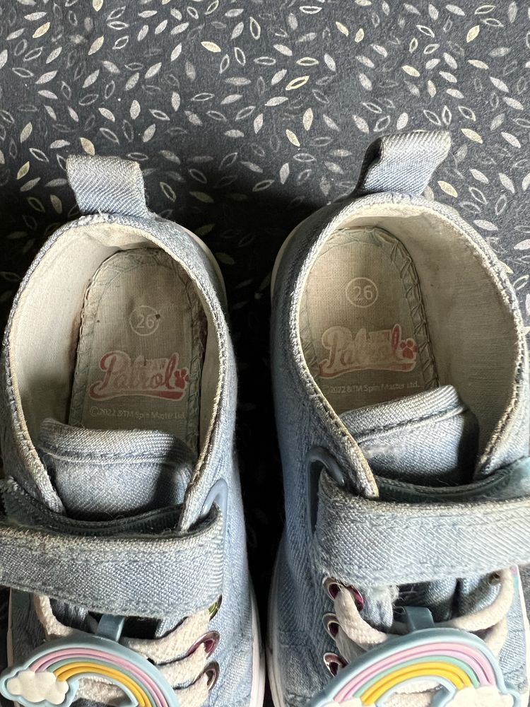 Buty dla dziewczynki, rozm. 26, Smyk