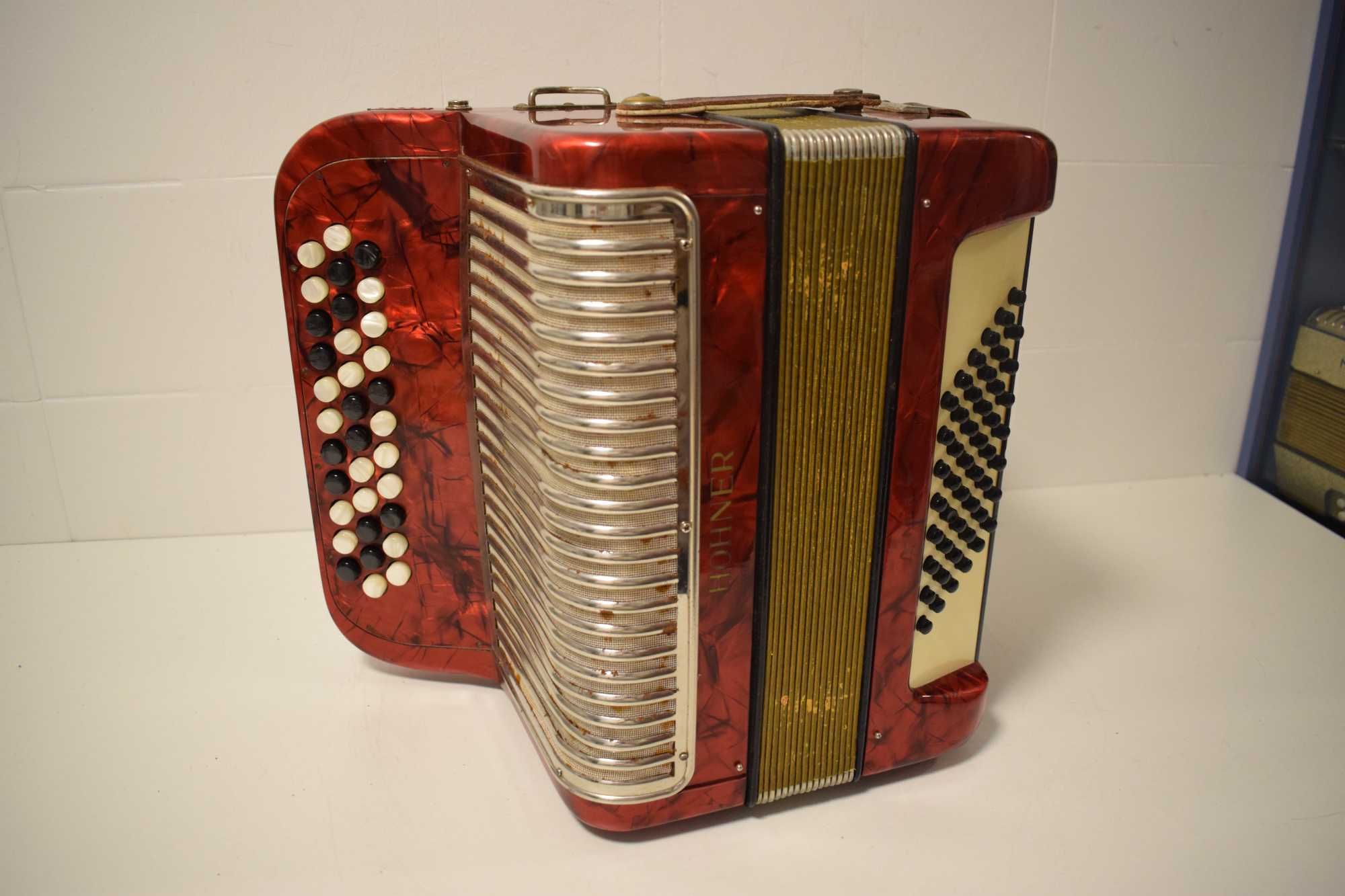 Acordeao Hohner Amati 2 Voz 48 Baixos, N 012