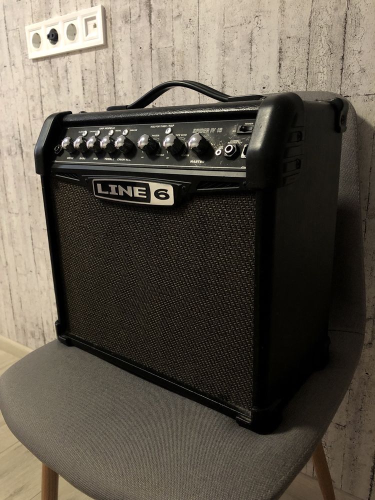 Line 6 Spider IV 15