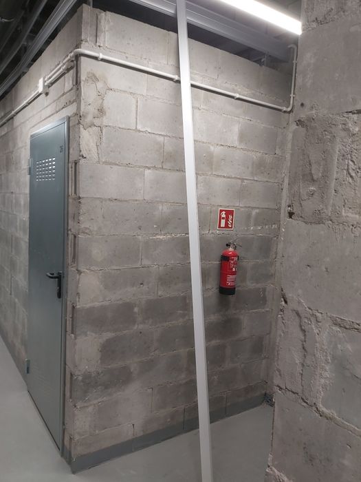 Sprzedam kątownik aluminiowy maskownicę