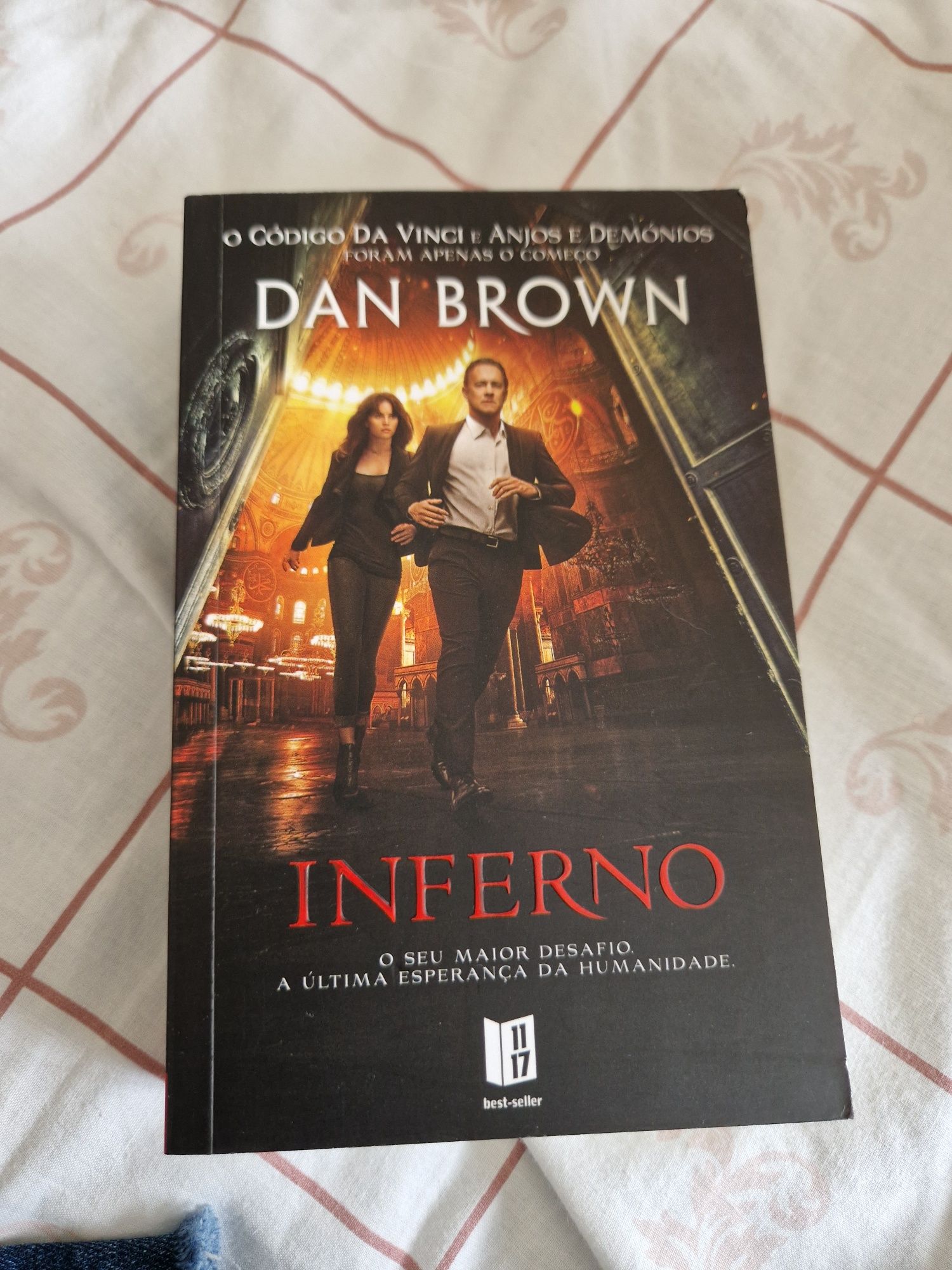 Vendo livros de Dan Brown