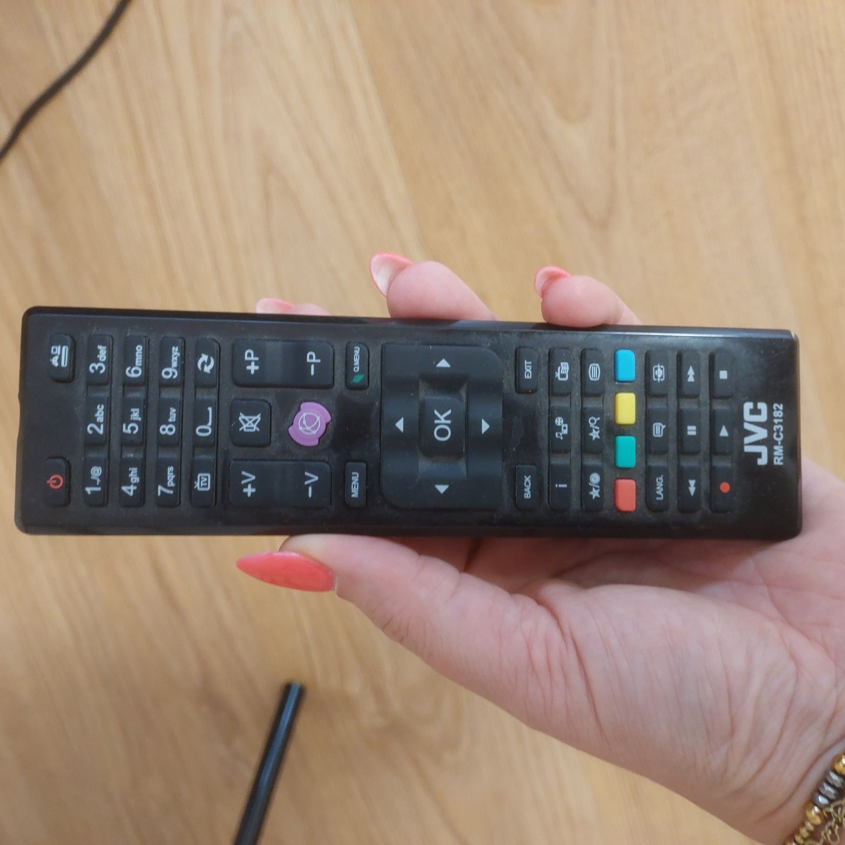 Telewizor 32 całe JVC