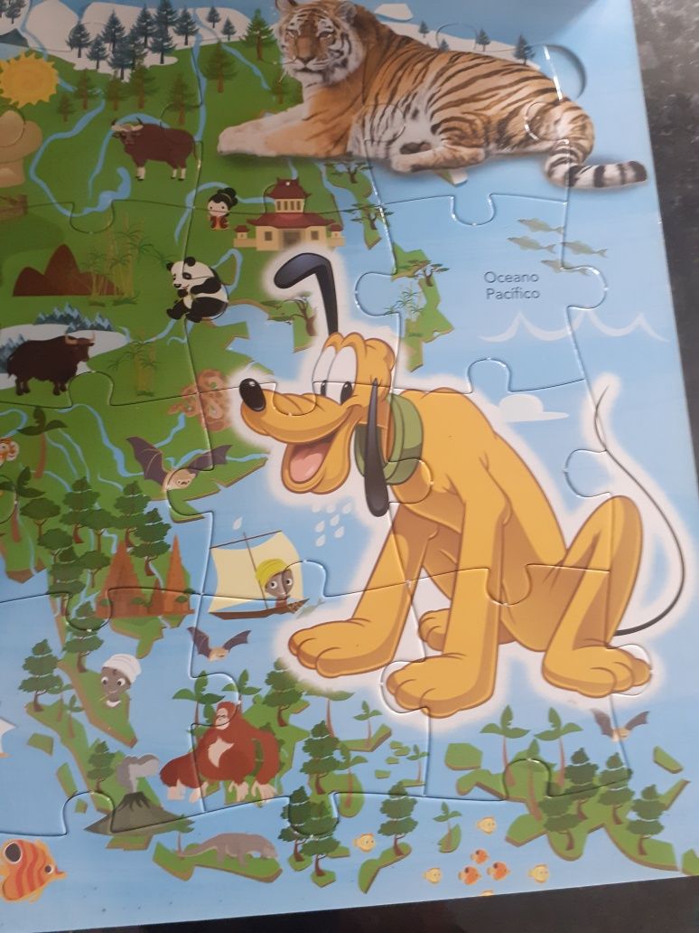 Atlas do Mundo Atual (puzzles)