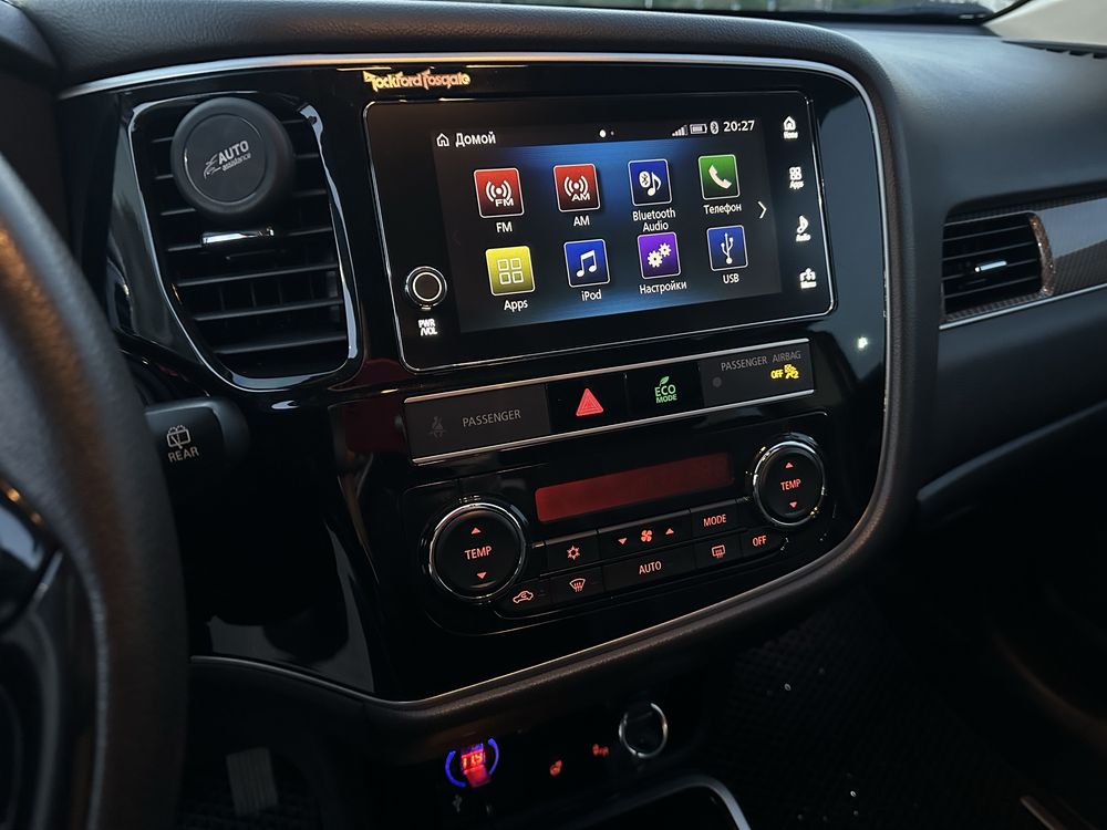 Mitsubishi Outlander 3 2018 год
