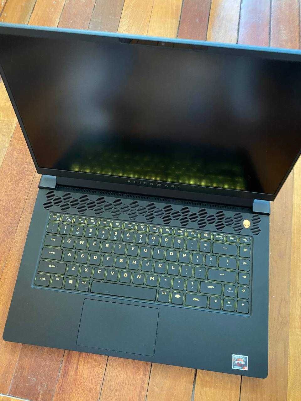Продам Alienware M15 R5 (AWM15R5-A610BLK-PUS)Ryzen9 5900HX/16/1TB/3070