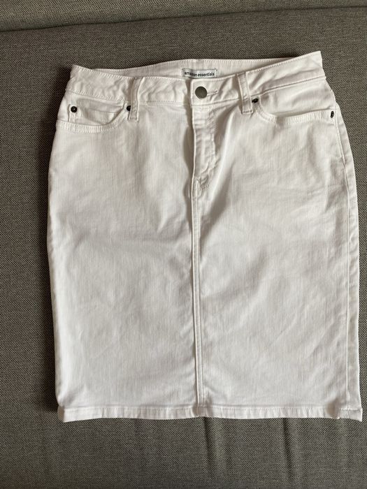 Biała spódnica ołówkowa 36/38 materiał a la jeans