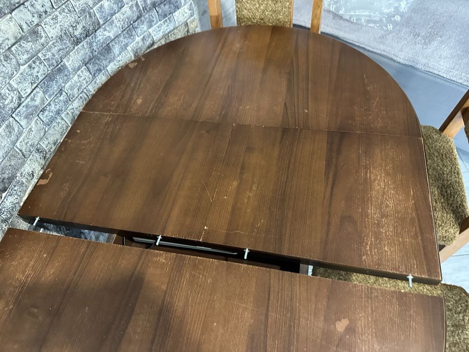 Обідній розкладний стіл + 4 стільці з масиву дуба