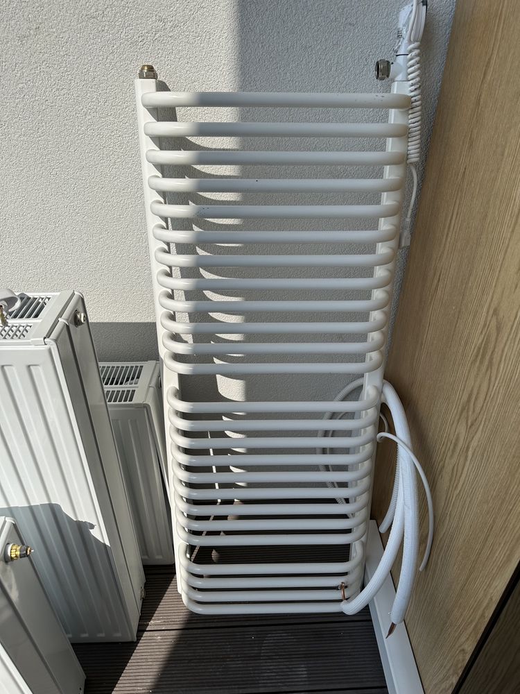 Grzejnik 2700 W 900mm x 900mm