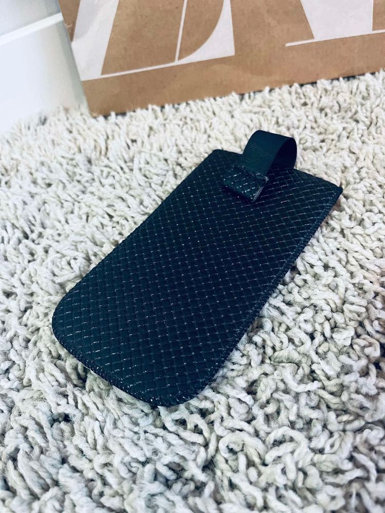 Etui na telefon czarne case pokrowiec czarny