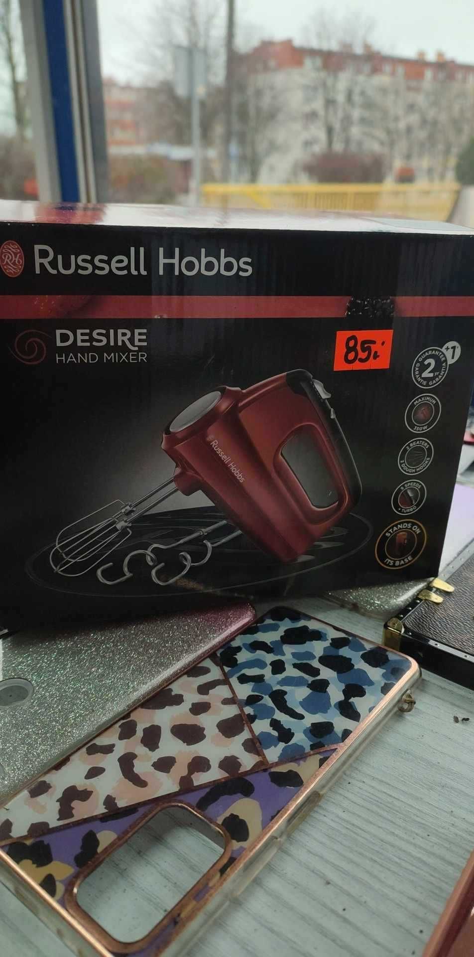 Piękny czerwony mikser ręczny Russell Hobbs 24670- 56 350 W