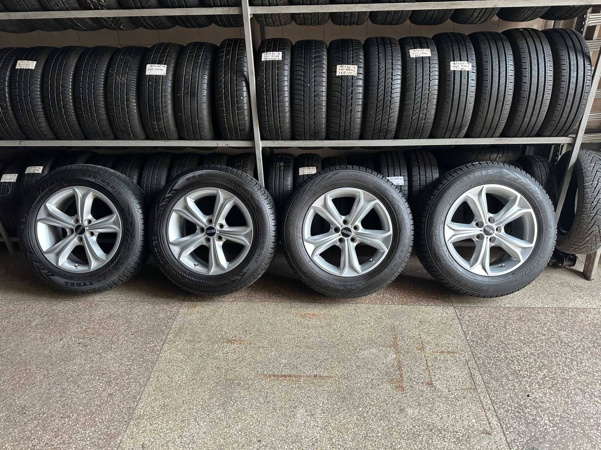 5-108 R17 Range Rover 225-65 R17 106H Nokian WR SUV4