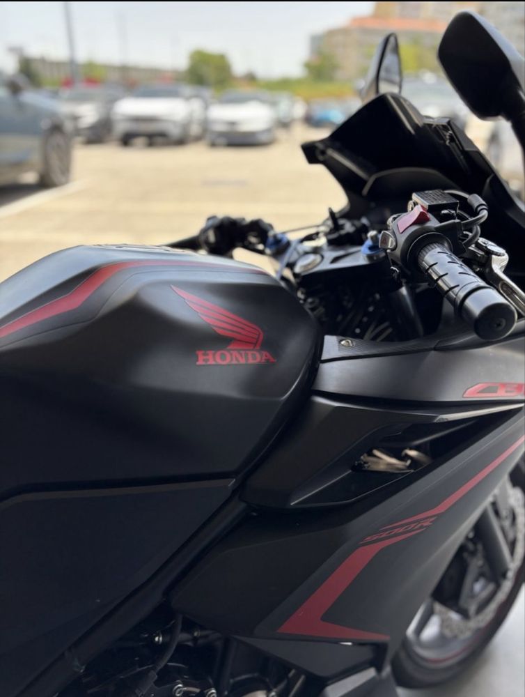 Honda CBR500R 2019