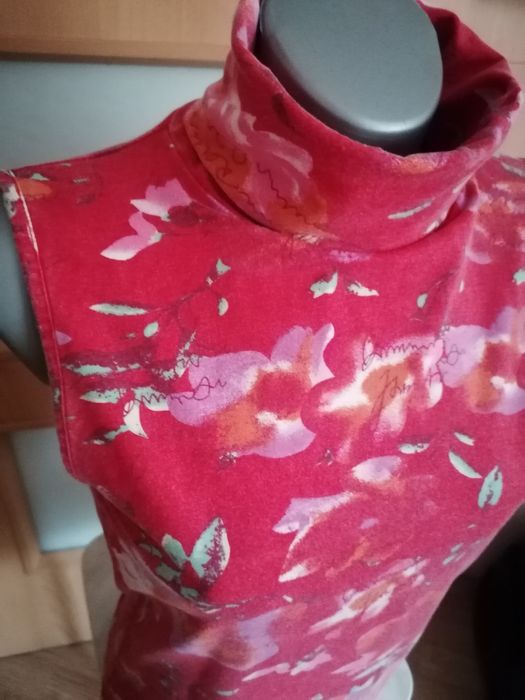 Golf czerwony S/M  wiskoza  z dodatkiem elastanu