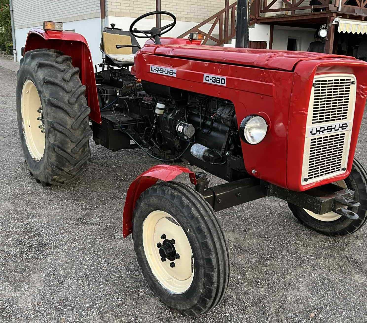 Ciągnik Ursus C 360 z  1984 roku