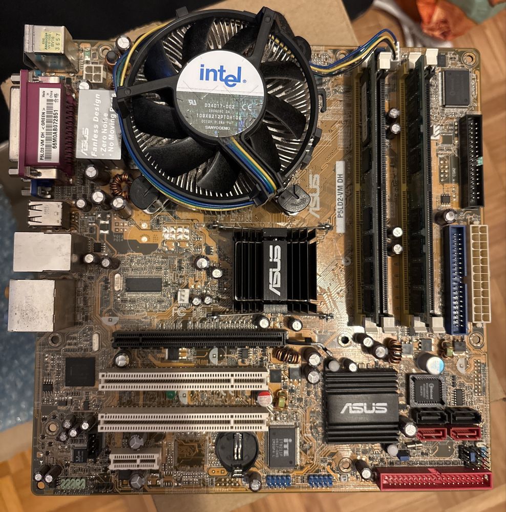 Conjunto motherboard LGA775, CPU e RAM