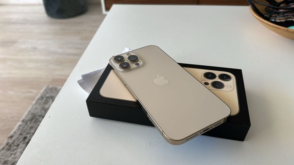 Vendo iPhone 13 Pro Max 256Gb Livre Fatura de Compra