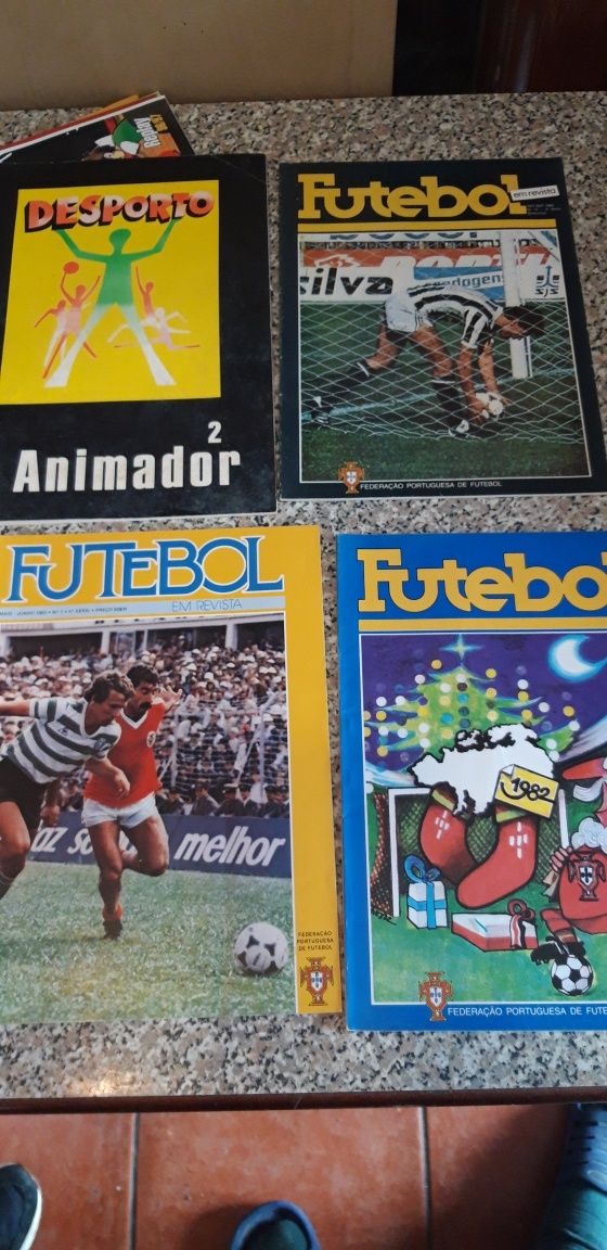 Conjunto de 4 Revistas Desporto Anos 80