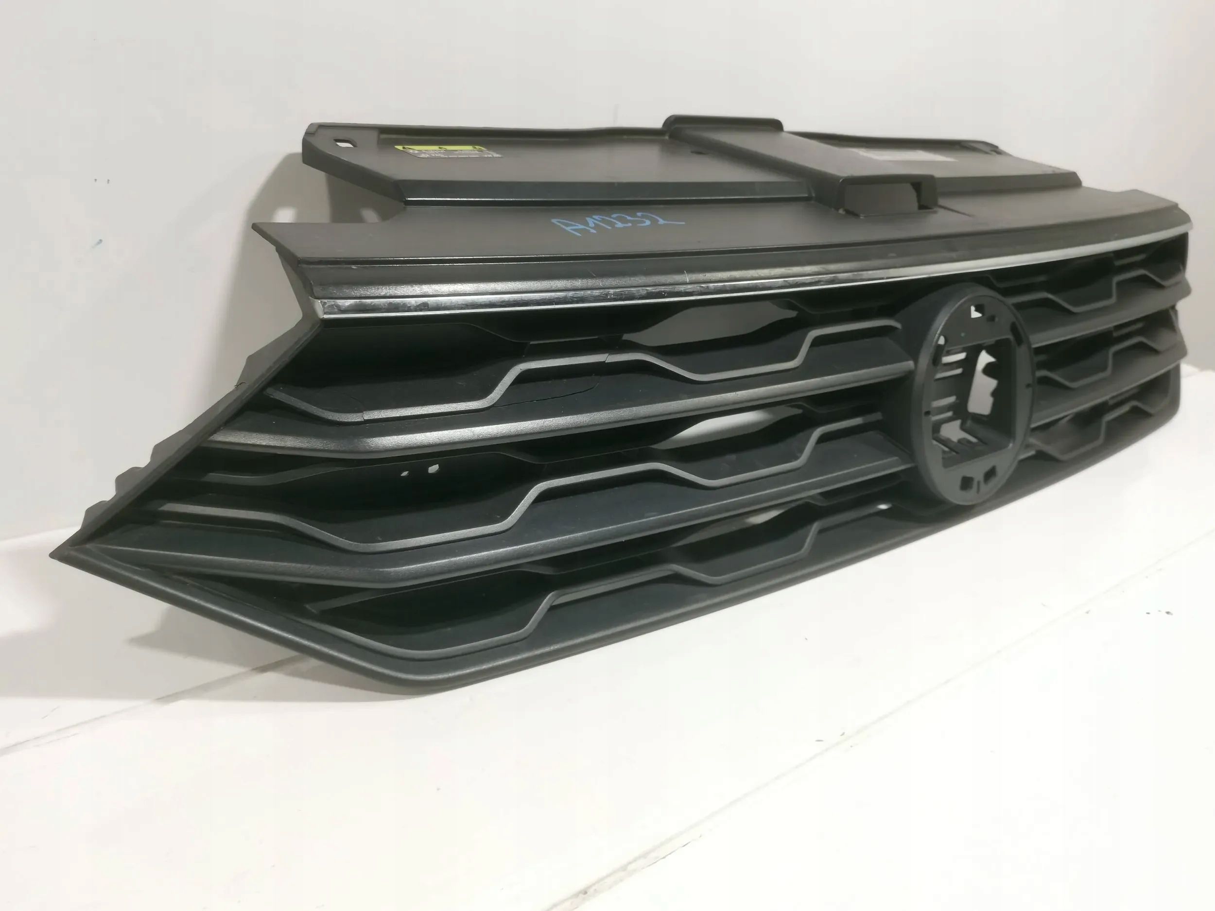 Atrapa Grill VW t-roc 2GA r-line 2GA853651B Oryg !!
