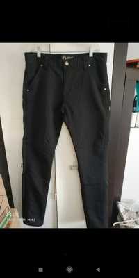 Czarne dżinsowe spodnie męskie 32.