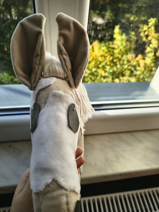 Hobby horse kremowo biały