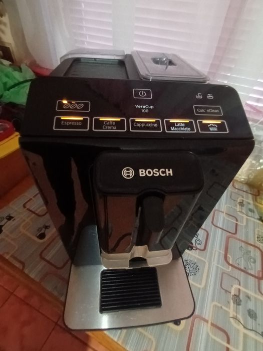 Кавоварка Bosch,Delonghi.Jura.