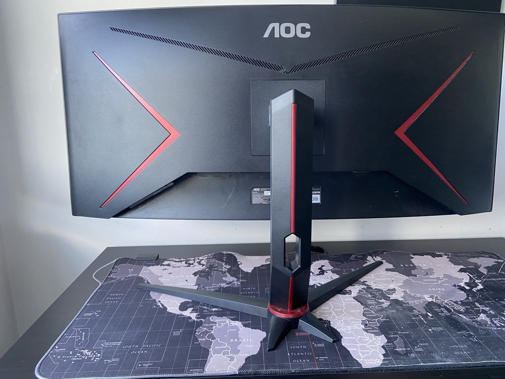 monitor AOC 144hz 3440x1440