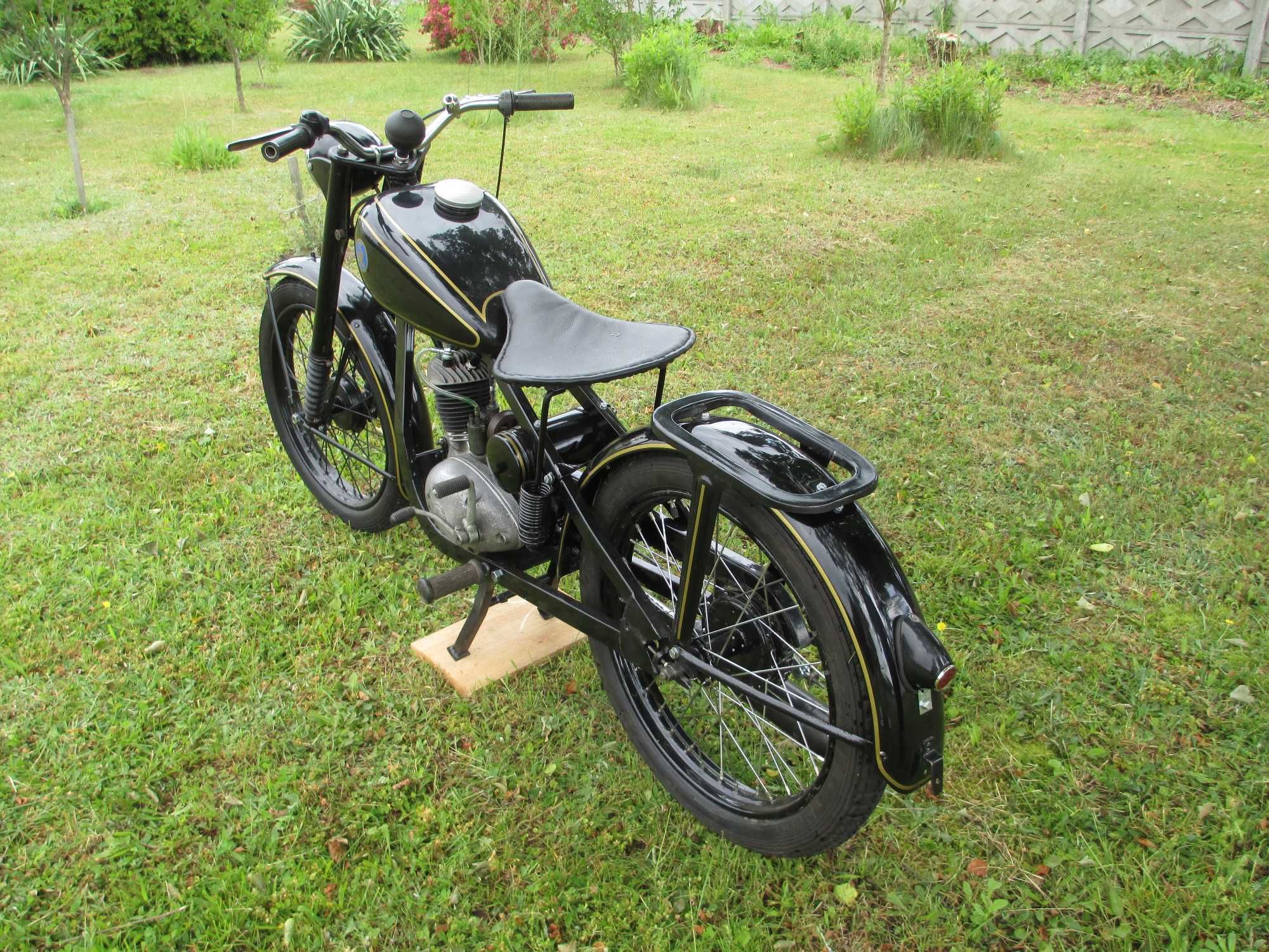 Motocykl SHL m05