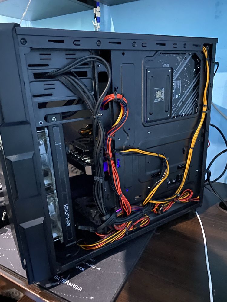 ПК:  ASUS RTX 3060 Ti / 16 GB DDR4 / PSU 700W / GameMax One”