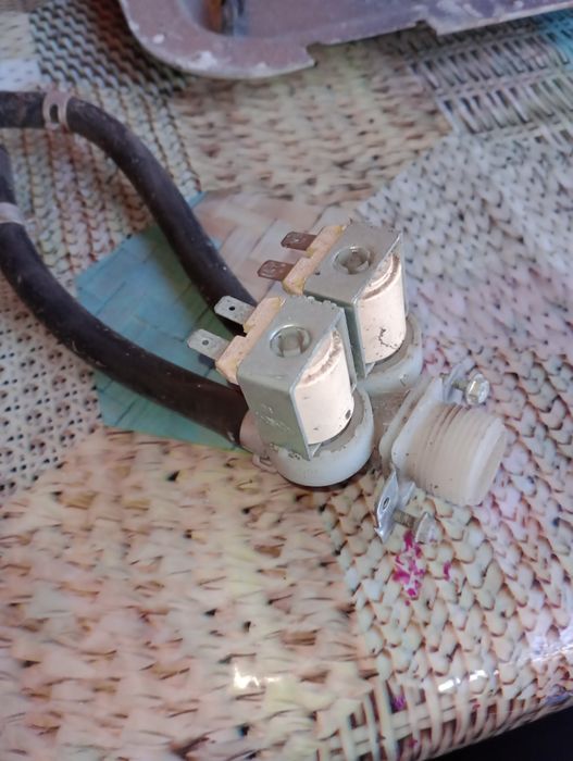 Запчасти для стиральной машини