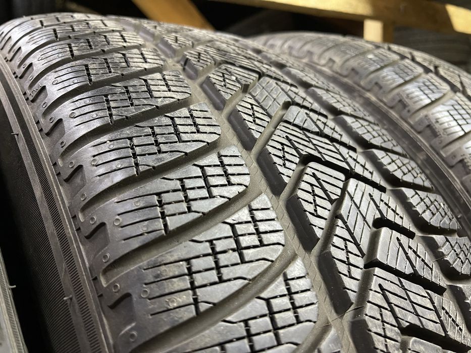 Шини зима 235/60R18 PIRELLI Scorpion Winter 7-8мм 4 або 2 шт