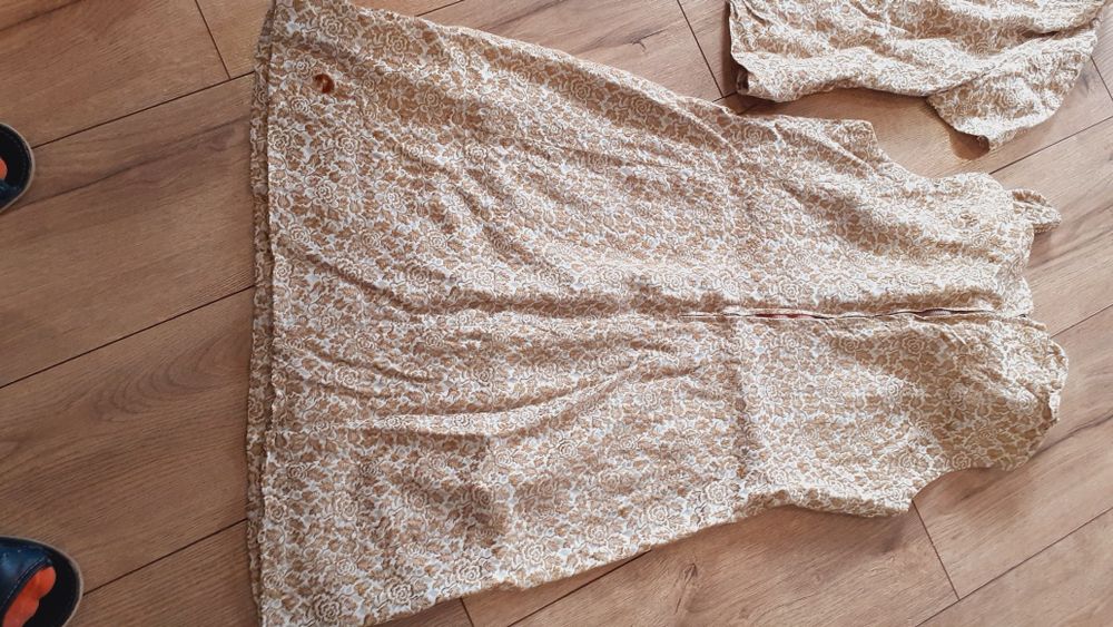 Sukienka i takie bolerko z prl do nagrań filmowych lub innych