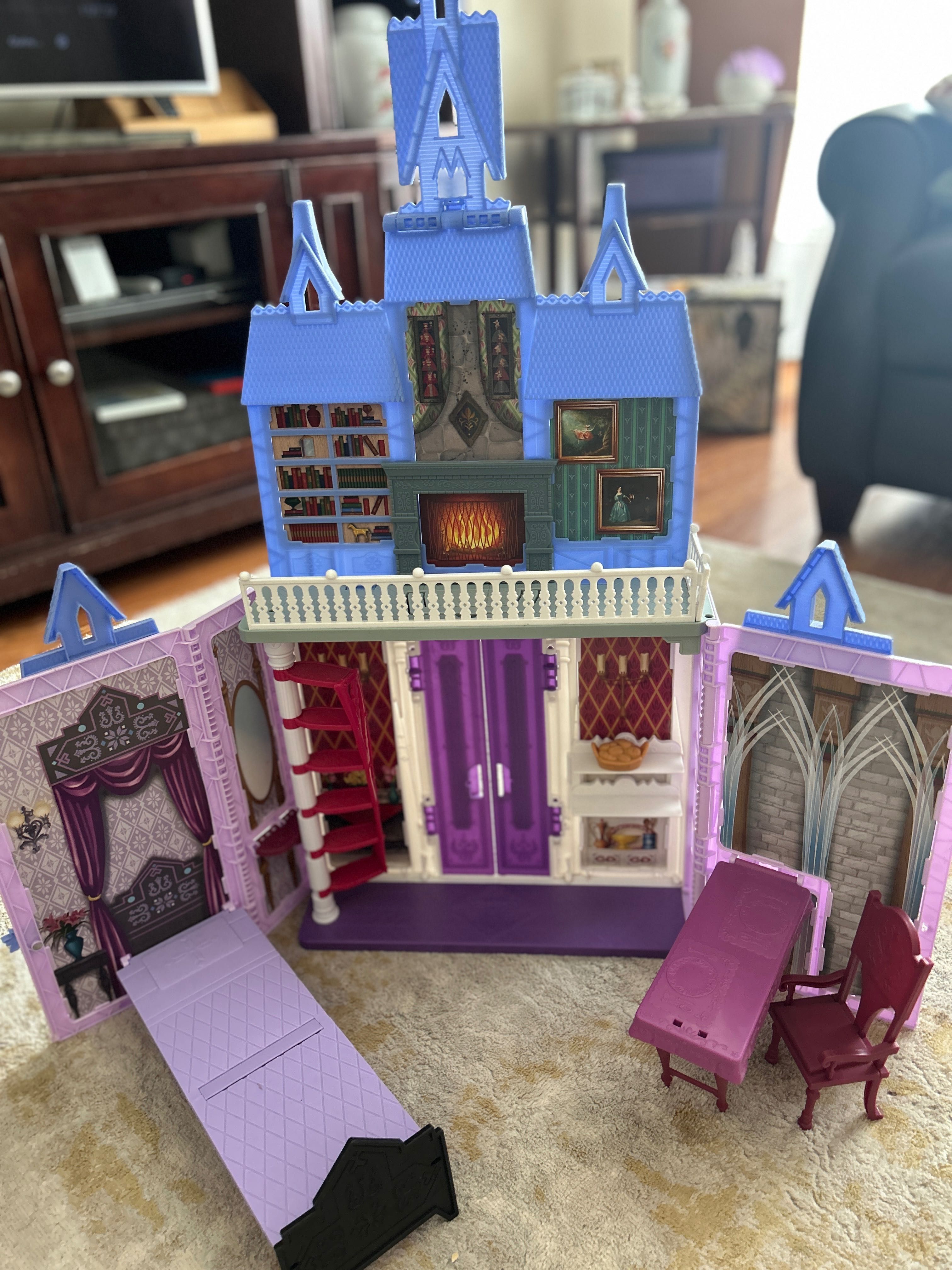 Castelo Frozen como novo
