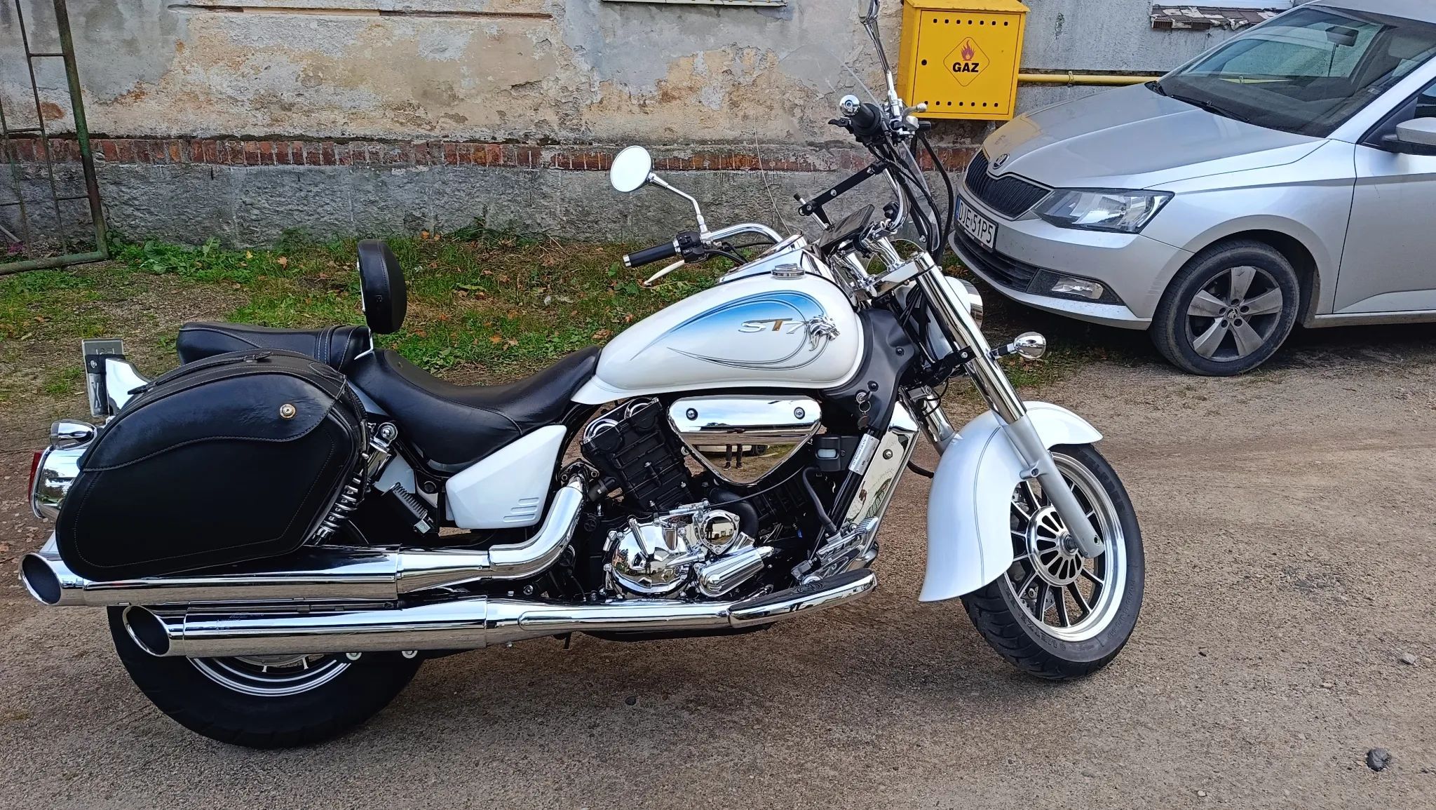 Hyosung  Hyosung ST7