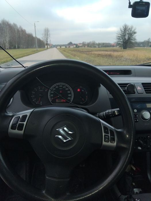 Suzuki I SwifT 2006 GAZ