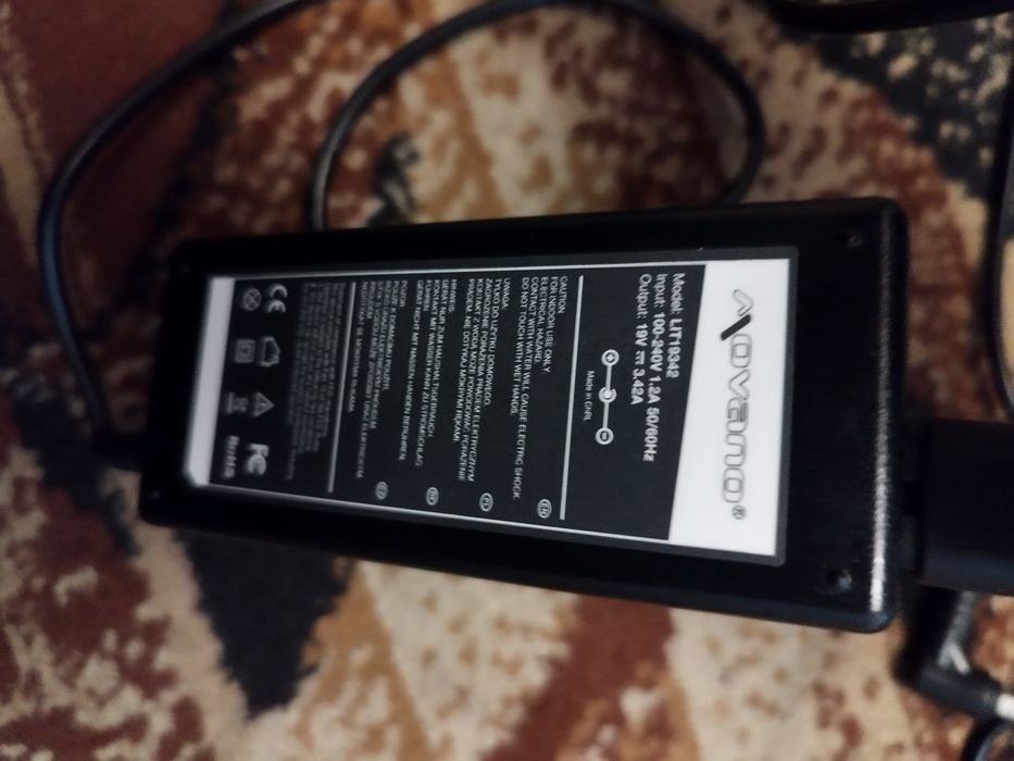 Zasilacz laptopa Movano