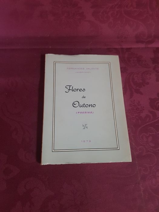 Livro Flores de Outono