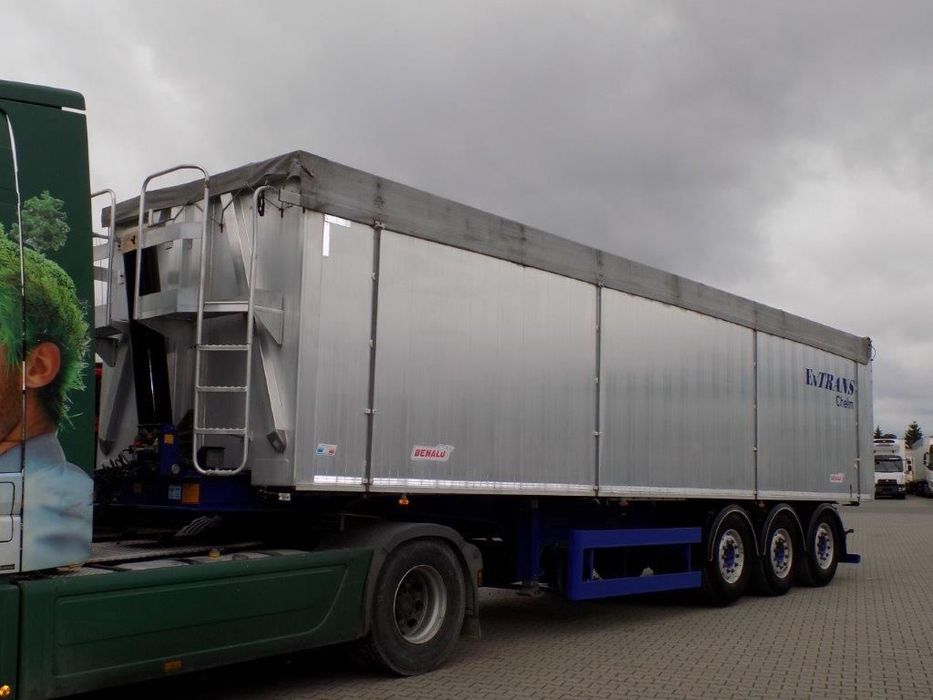 Benalu  2017rok Wywrotka 59m3 pojemności 2xosie podnoszone Zarejestrowana