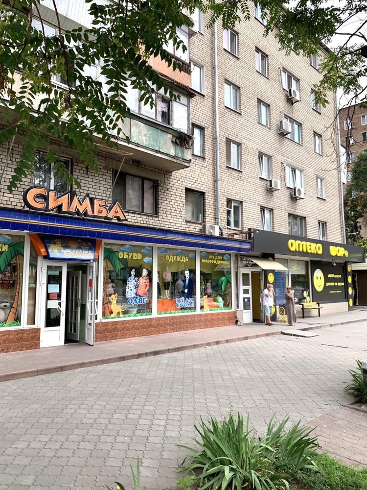Сдам 2 ком квартиру ул. Запорожская , ост. Малый рынок .