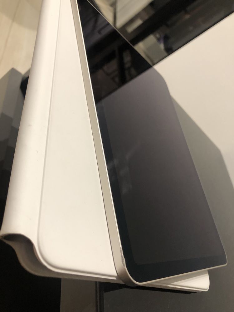 Ipad Air 2022, apple pancil i magic keyboard